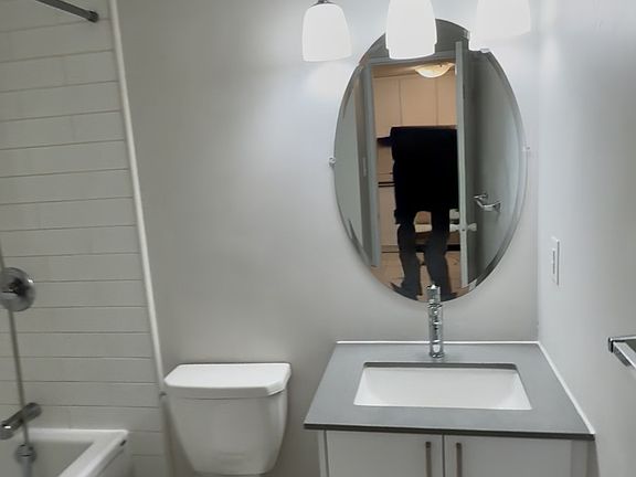 5th image of 200 Pretoria Ave #1531721