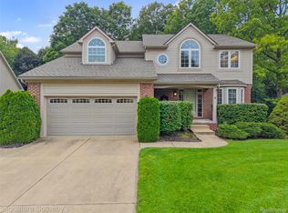 170 Fairhill Way, Howell, MI 48843