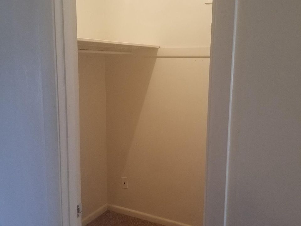 2nd image of 2420 Marina Dr APT O