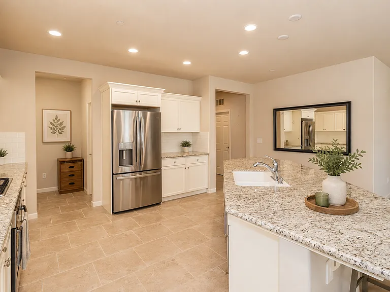 3556 Cordova Ave — Photo 5