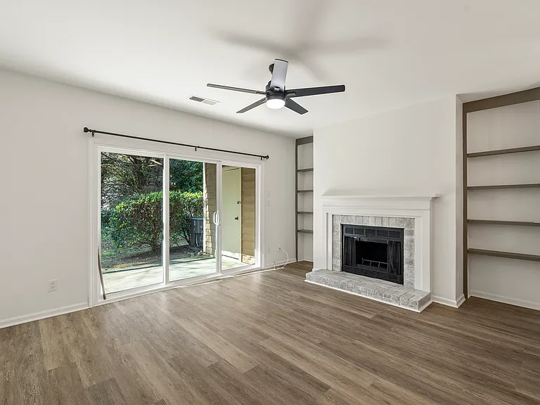 3220 Selwyn Farms Ln #I-2 — Photo 15
