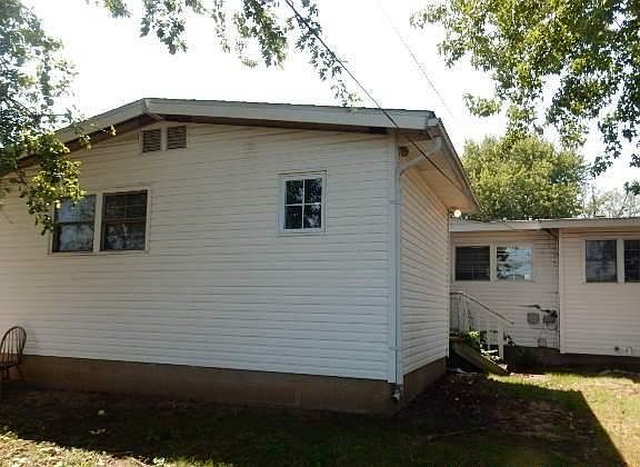 2nd image of 1965 Flamingo Dr