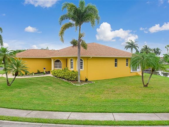 3rd image of 8951 Bracken Way