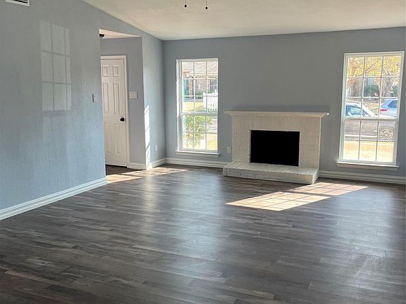 3rd image of 2457 Red River St