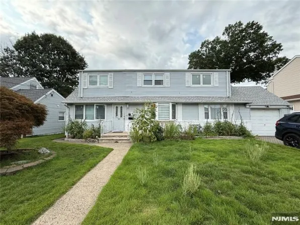 51 Echo Pl #2, Elmwood Park, NJ 07407