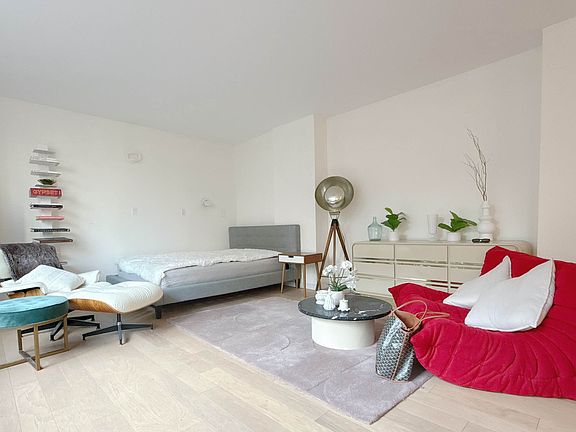 4th image of 250 S End Ave APT 3F
