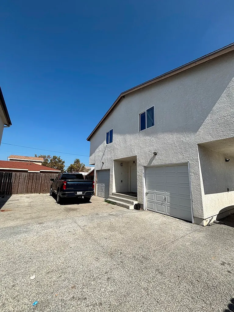 3 bed, 1484 sqft, $3,650 — Photo 2