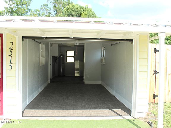 4th image of 2515 EASTILL Drive