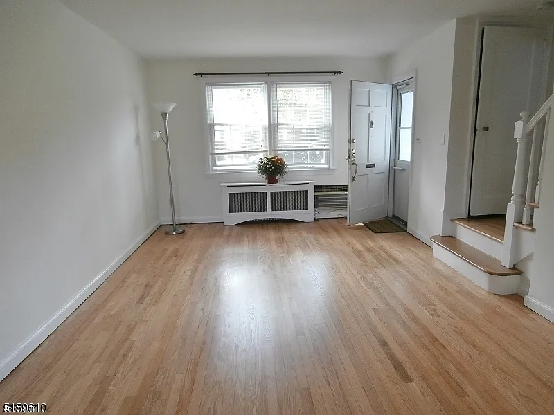 2 bed, $2,350 — Photo 3
