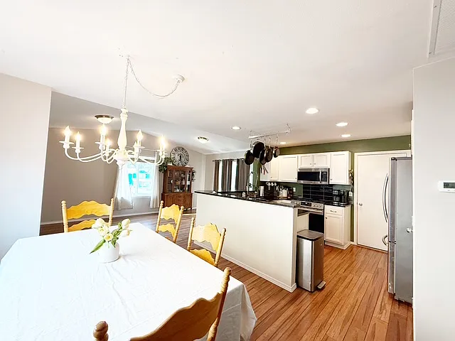 2988 NE Loyola St — Photo 8