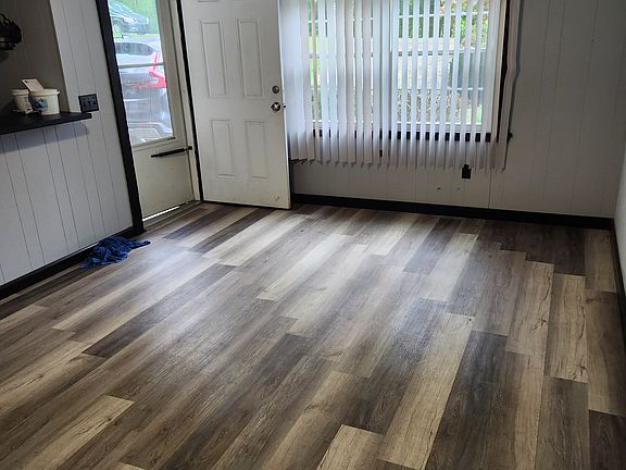 2nd image of 2751 Long Rd #2755