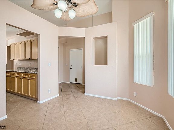 4th image of 8320 Spruce Meadows Ave #0