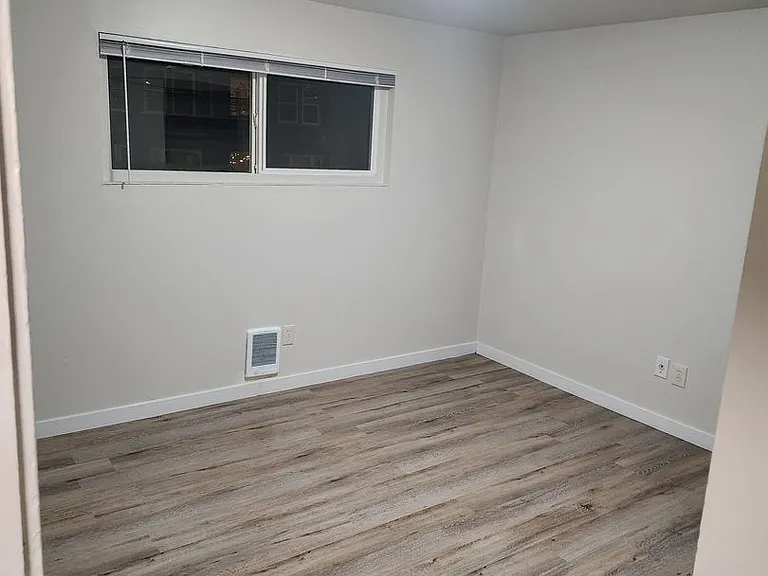 2620 E Cherry St — Photo 10