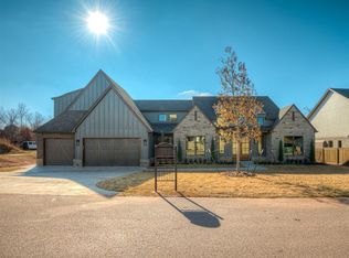 448 Old Creek Rd, Edmond, OK 73034