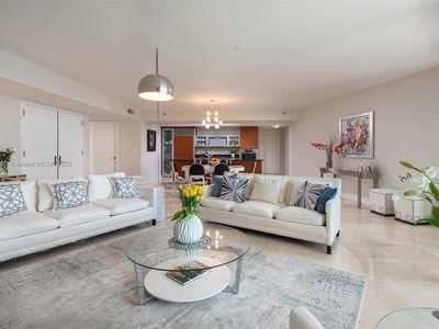 17201 Collins Ave APT 1604, Sunny Isles Beach, FL, 33160