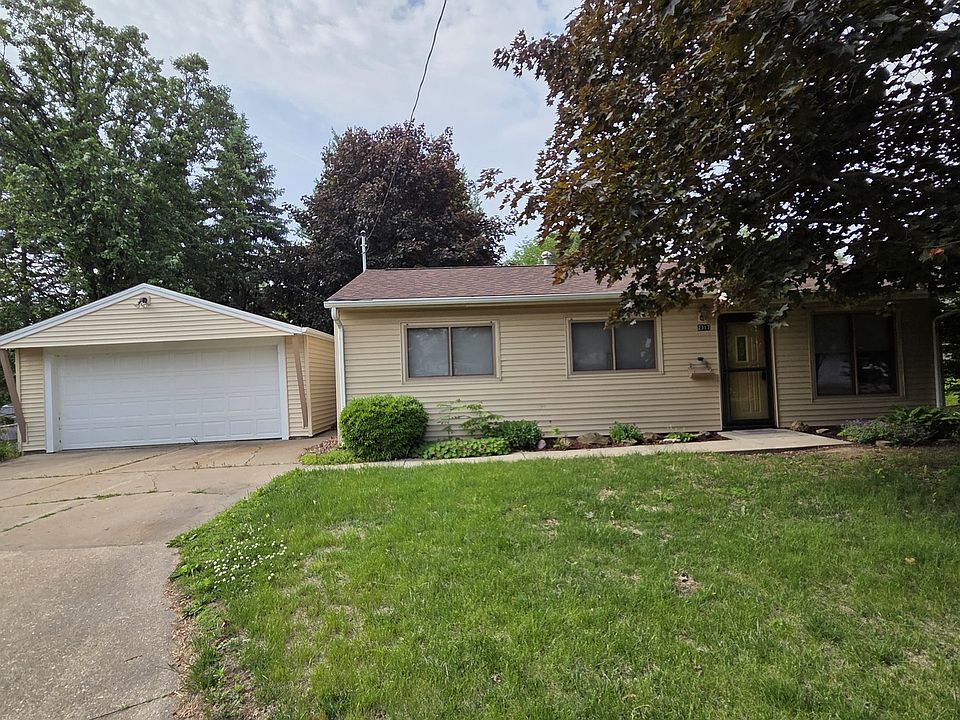 1st image of 2317 23rd Street Ct