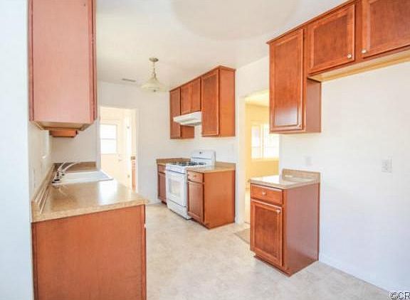 5th image of 16146 Haldane St