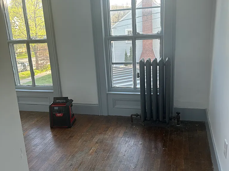 111 S Main St #4 — Photo 7