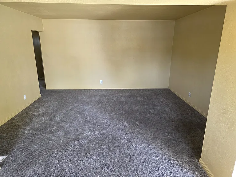 5041 S 4420 W — Photo 5