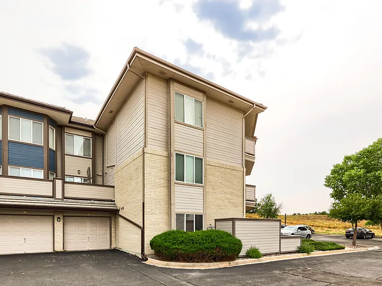 920 E Plum Creek Pkwy #106 — Photo 2