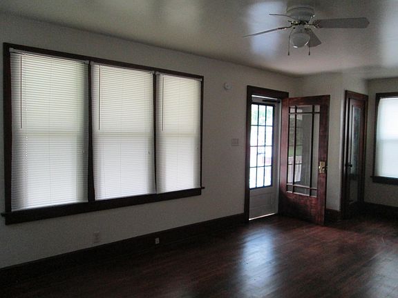 3rd image of 428 Sunkel Ave