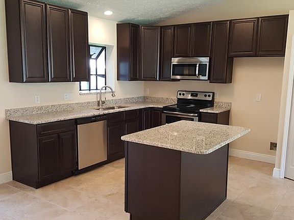 2nd image of 116 Donna Cir
