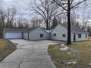 10104 Sheridan Rd, Montrose, MI 48457