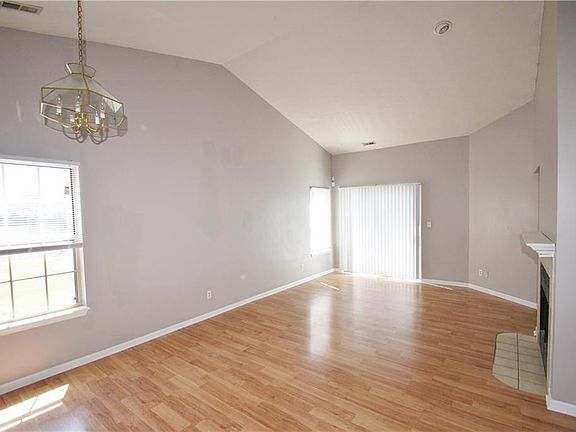 3rd image of 5021 Peppergrass Ct
