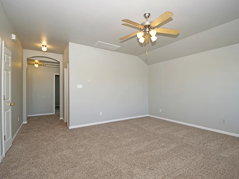6800 Cromarty Ln — Photo 38