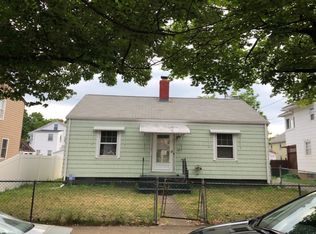 55 Edendale St, Springfield, MA 01104