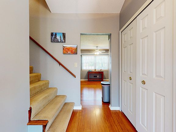 4th image of 303 Chertsey Ct