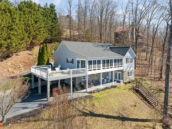 1042 Summit Way, Blairsville, GA 30512