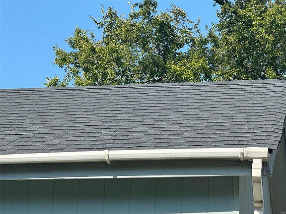 4th image of 9611 Balboa Dr