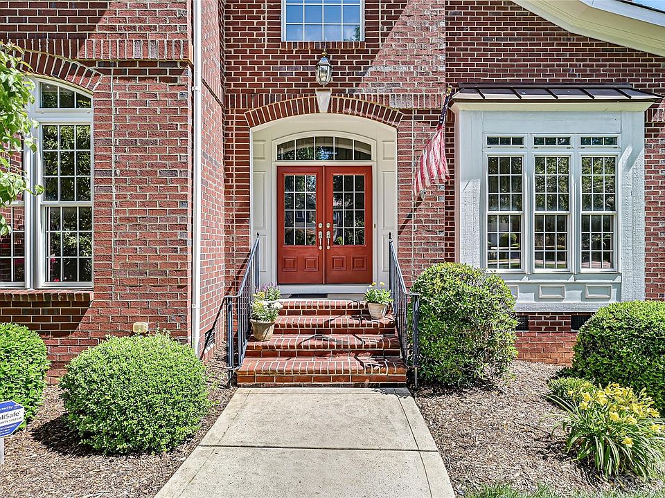 1st image of 118 Huntfield Way