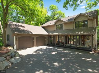 12421 Bent Tree Ln, Minnetonka, MN 55305