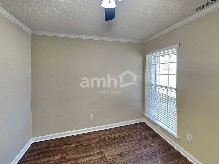 2227 Joann Dr — Photo 15