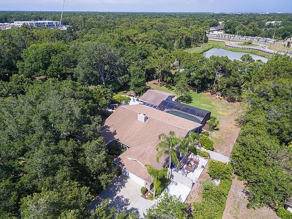 2nd image of 6215 Ravenwood Dr