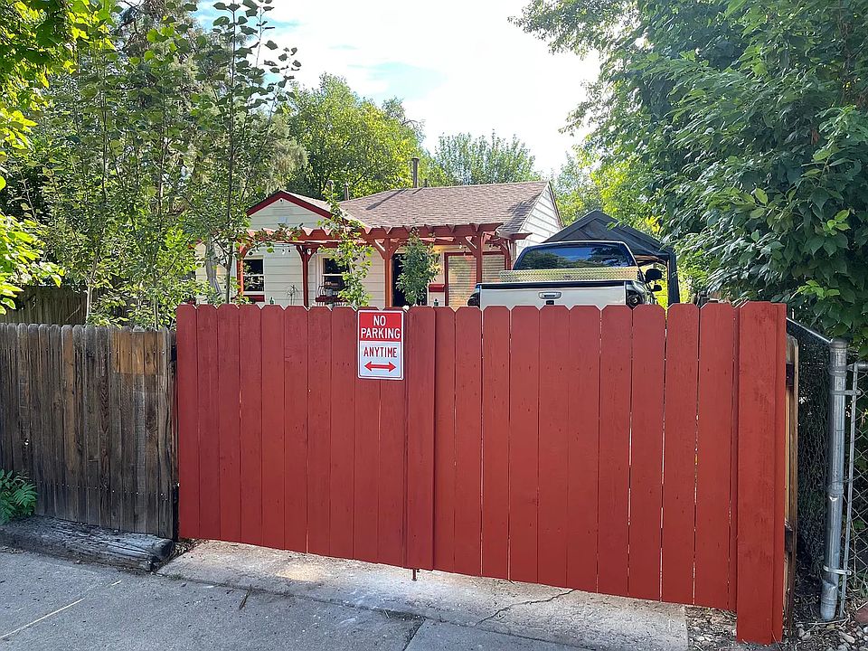 1st image of 1550 N Willow St