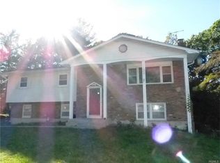 1 N Delaware Dr, Nyack, NY 10960
