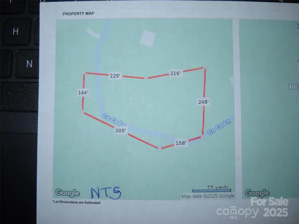 11 Co Co Ln, Burnsville, NC 28714