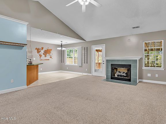 5th image of 219 E Ivybridge Drive