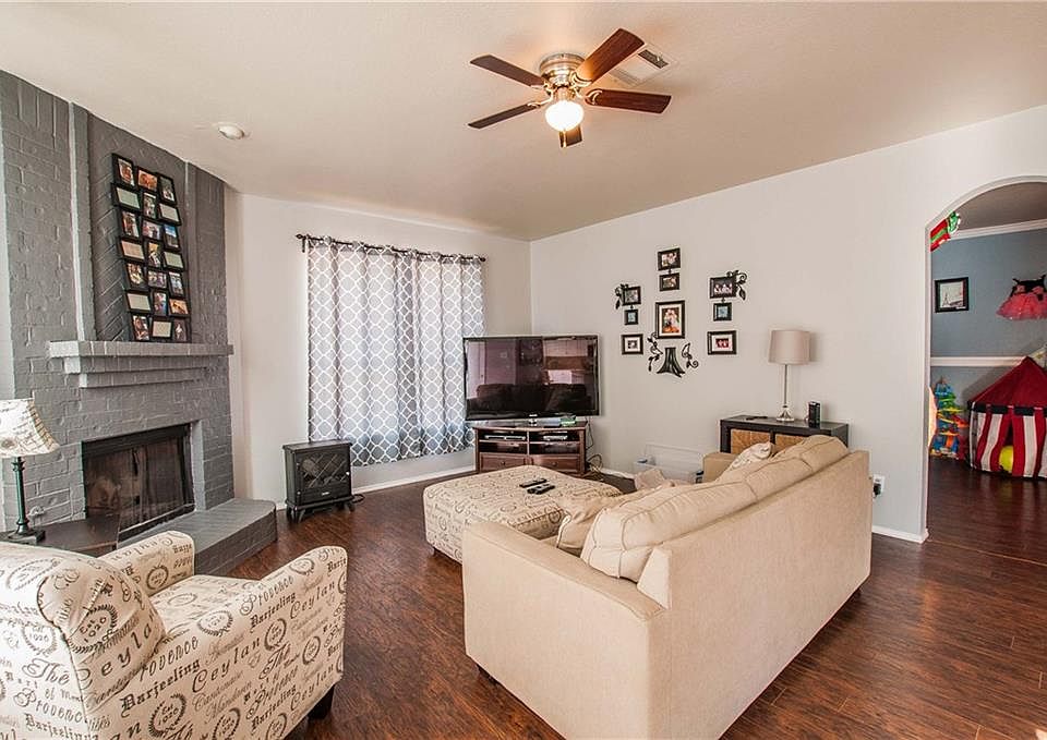 1st image of 3613 Crestcreek Ct