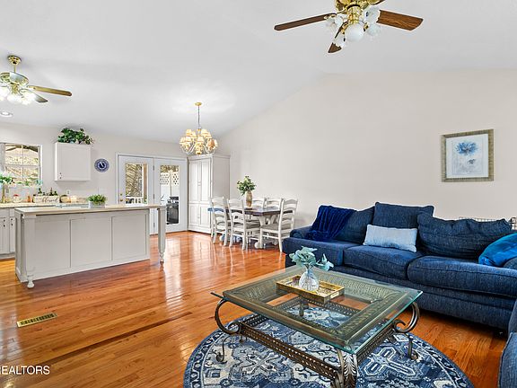 5th image of 3365 Huffs Ferry Rd N