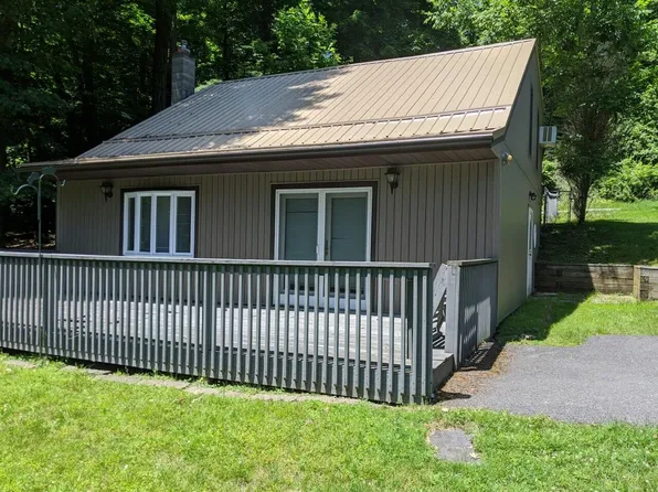 1179 Crooked Island Rd, Du Bois, PA 15801