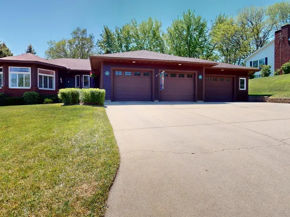 1401 Martin Rd, Albert Lea, MN 56007