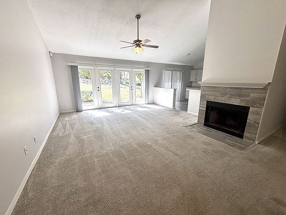 3rd image of 7800 Bridgestone Dr
