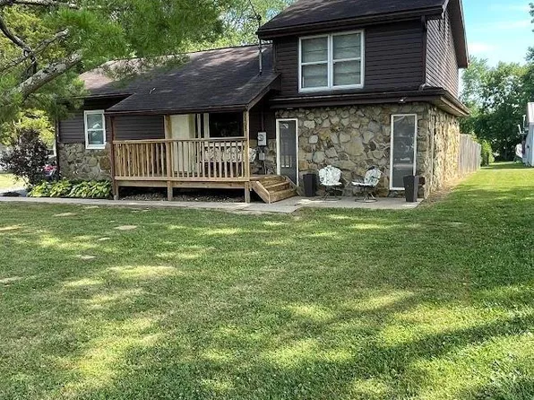 2408 35th St, Bedford, IN 47421