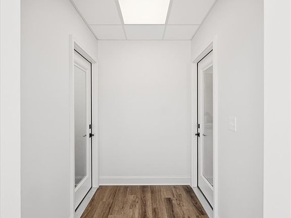 4th image of 105 Church Aly #A
