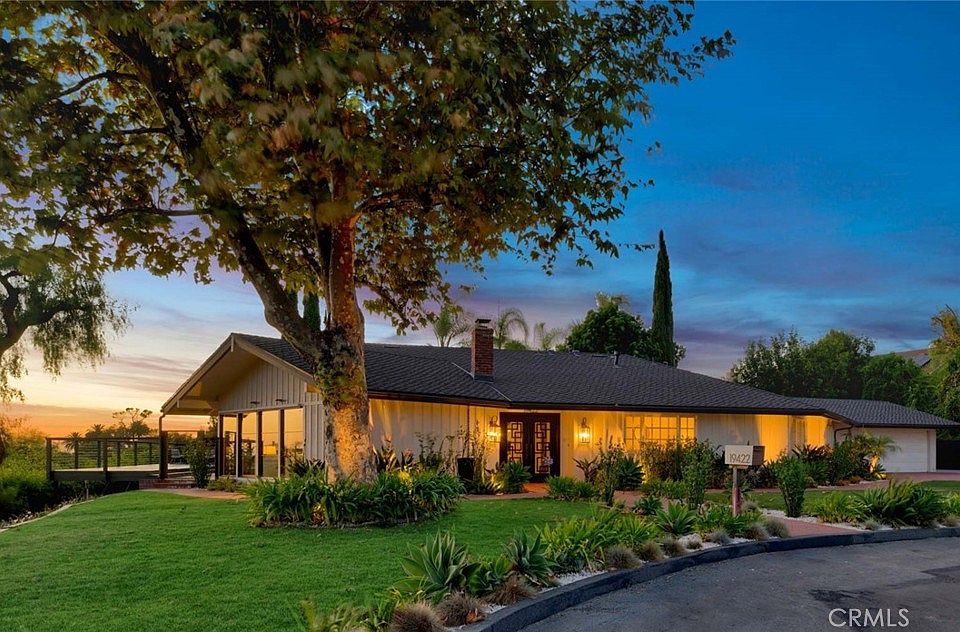 1st image of 19422 Holiday Ln