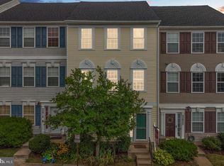 22920 Regent Ter, Sterling, VA 20166